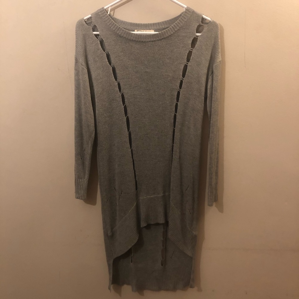 STUNNING 😍BLVD LONG SWEATER